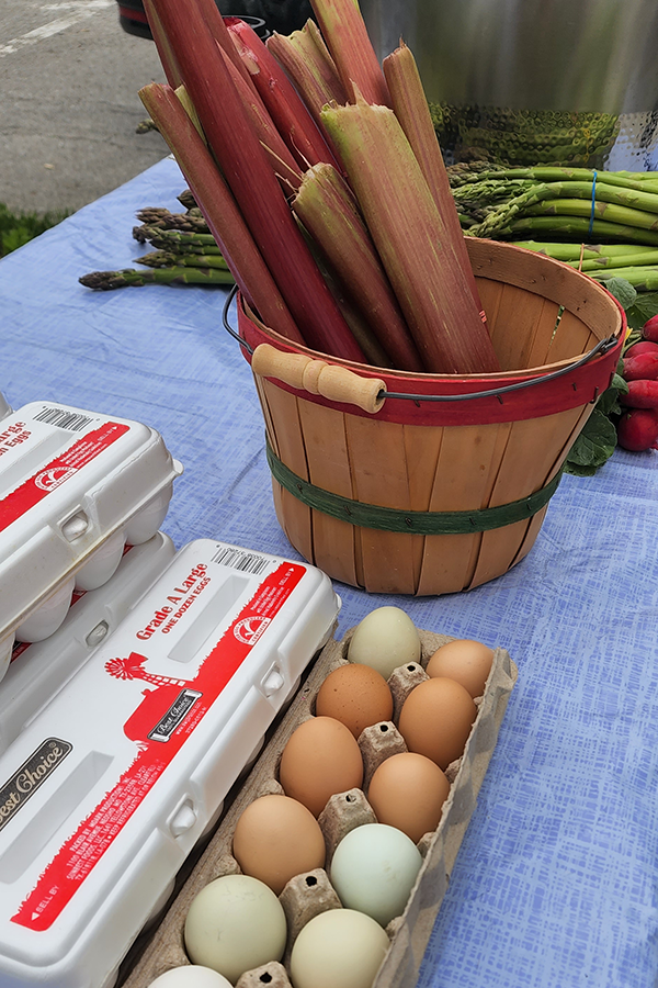Farmers market eggs 2022